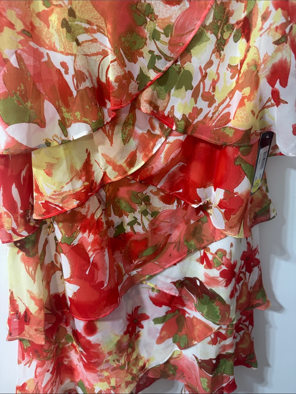 SLNY Red Floral Tiered Chiffon Overlay Dress with Green Accents - Size 16 - Picture 5 of 7